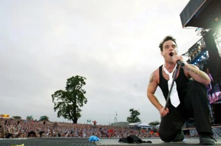 Get Ready For Robbie Williams on Netflix