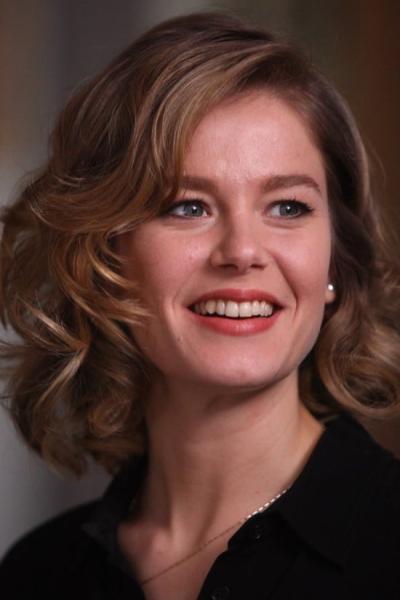 Netflix'te Burcu Biricik'in oynadığı filmler ve diziler | TURFLIX